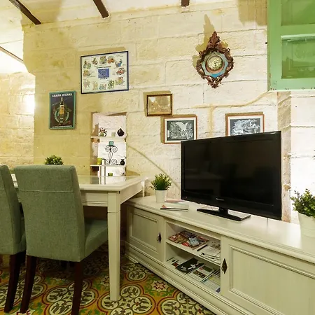בית נופש Sant'elmo House ואלטה