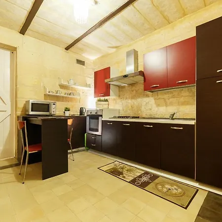 בית נופש Sant'elmo House ואלטה