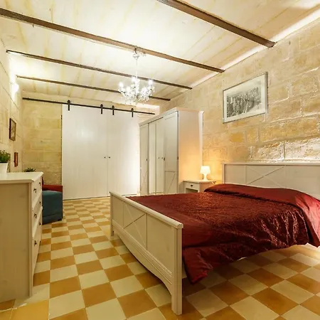 Sant'elmo House Valletta